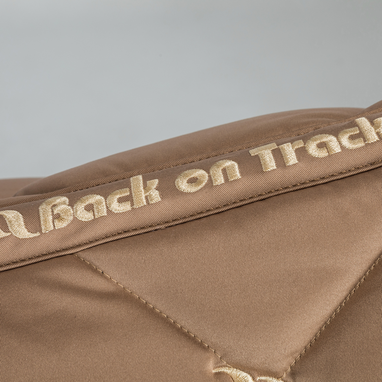 Back on Track Saddlepad Night Collection Jumping Coffee-Brown